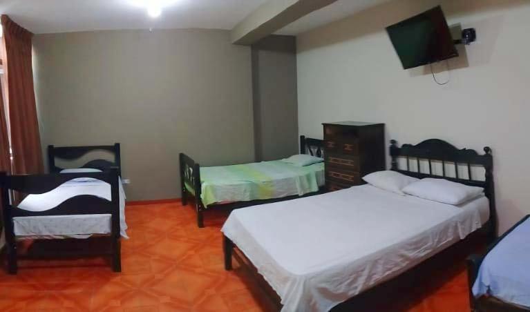 Hospedaje Residencial Santa Ines Trujillo Exterior foto